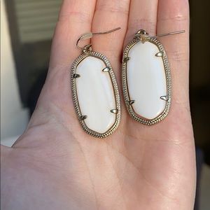 Kendra Scott Elle Earrings Ivory Mother of Pearl